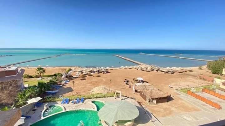 Turtles Hourghada View Sea View Pool Private Jacuzzi Security Air-conditioned Cafe Restaurant On The And A Large Sunny Balcony Aparthotel